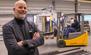 UNIMAST | CNC machine for forklift mast channel machining | www.unisign.com